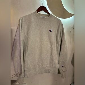 Champion reverse weave sweatshirt size medium